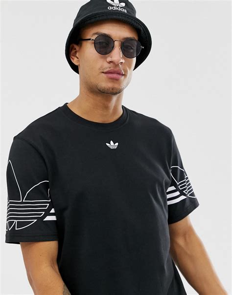 adidas originals schwarzes t-shirt mit konturiertem trefoil-logo|Trefoil · T .